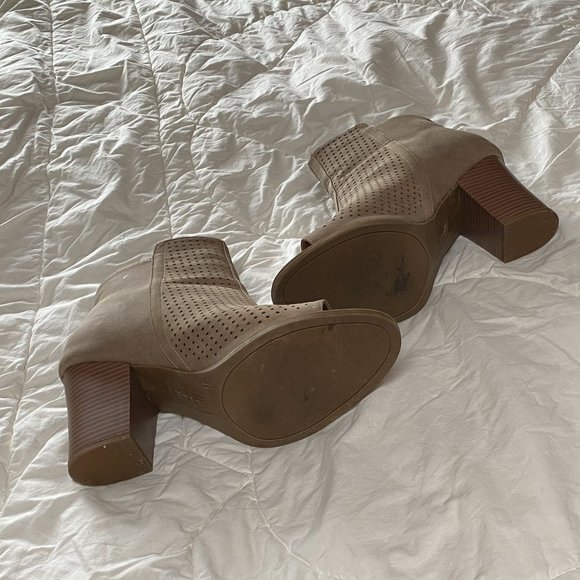 Brash Perforated Peep-toe Booties / Boots - Picture 6 of 10